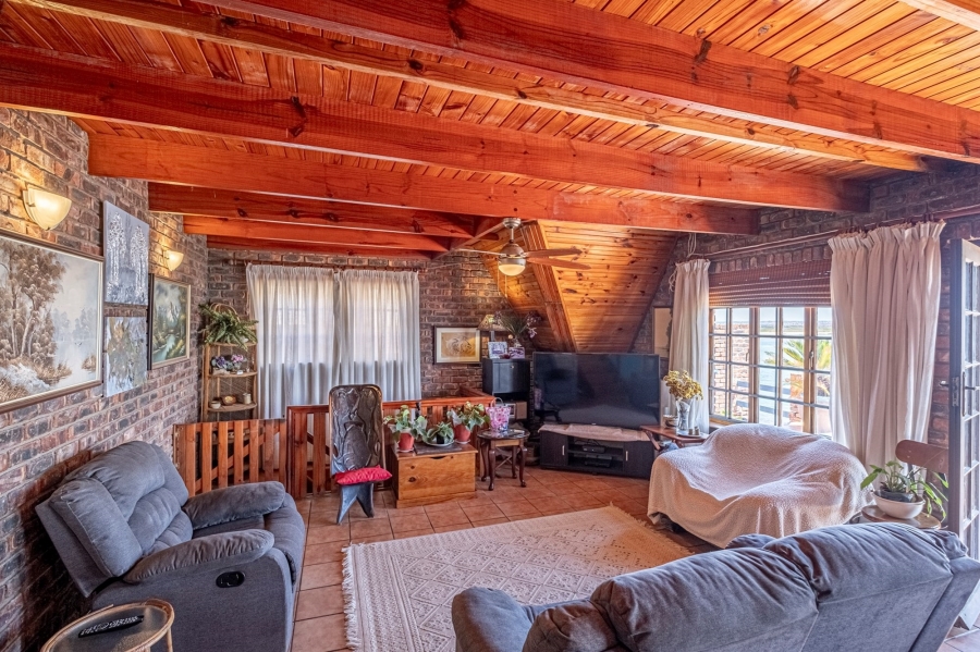 To Let 4 Bedroom Property for Rent in Amsterdamhoek Eastern Cape